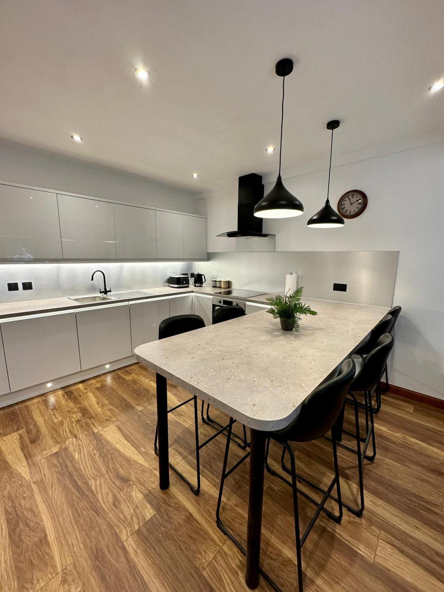 4 Sheraton Apartments 포트 윌리엄 외부 사진